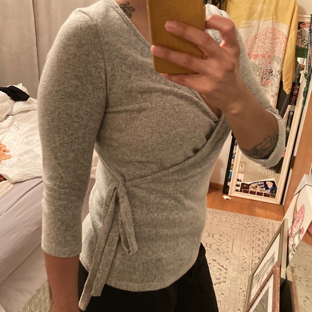 Soft 3/4 length top